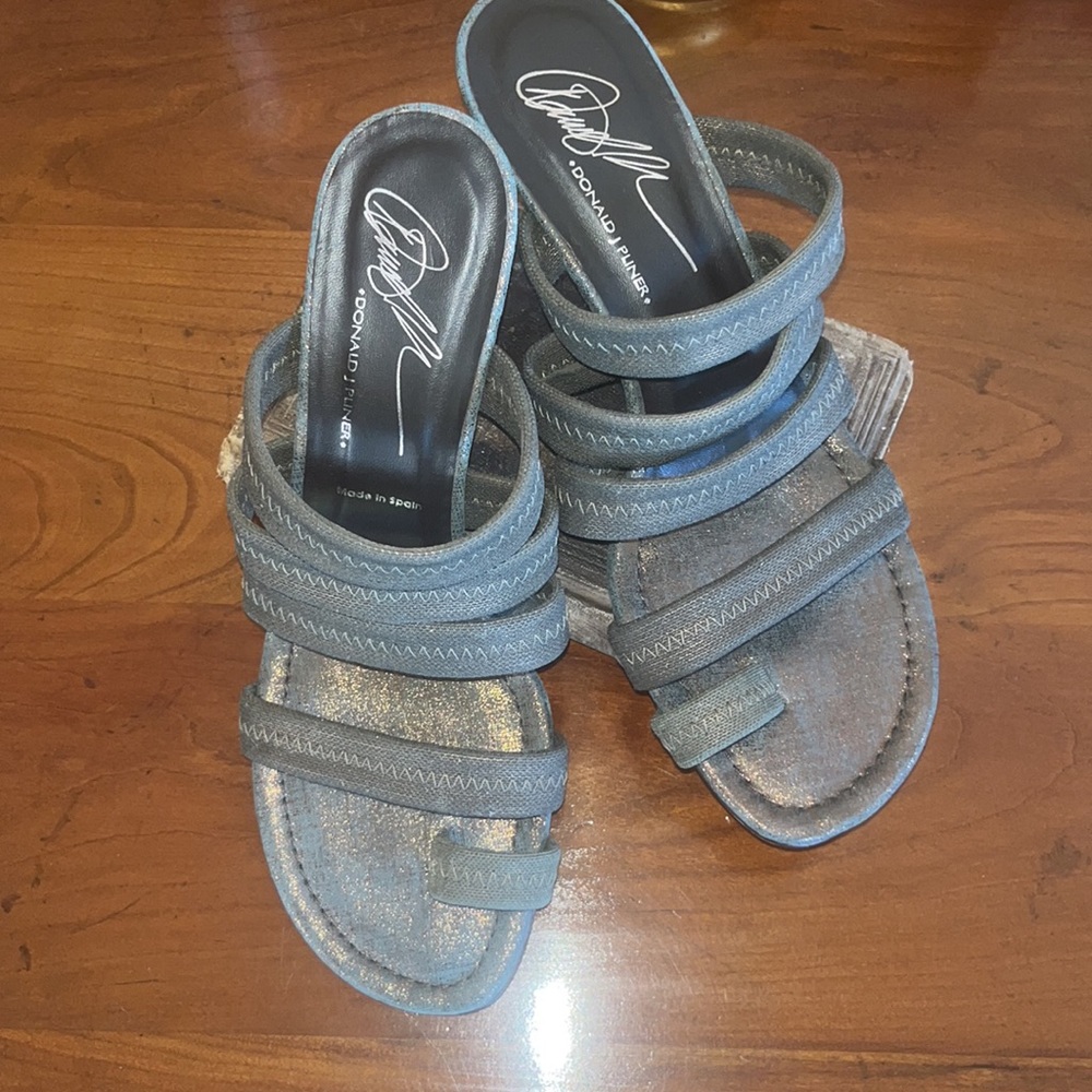Donald J Pliner Elastic Strap Bronze Patent Leather Heels - Picture 9 of 10